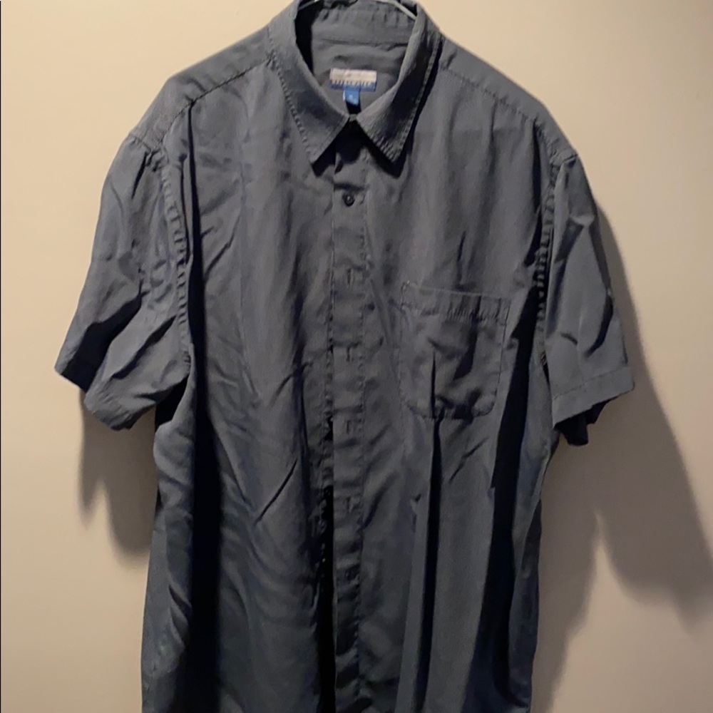 Breakwater short sleeve shirt